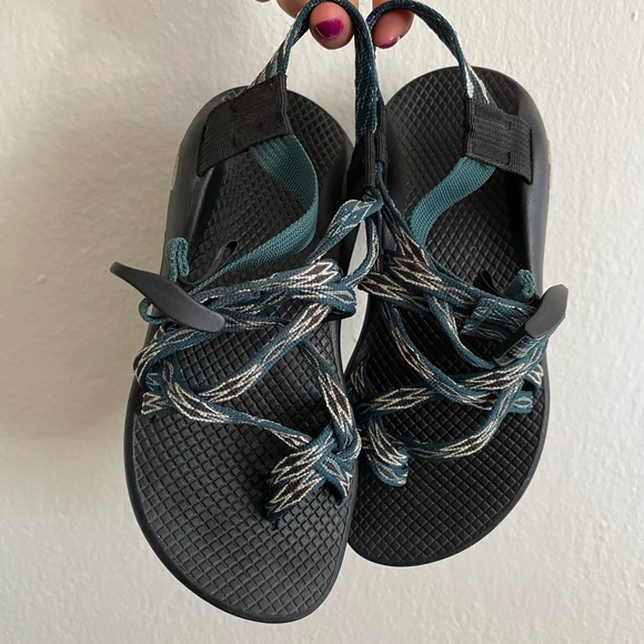 loosening chacos with toe loop